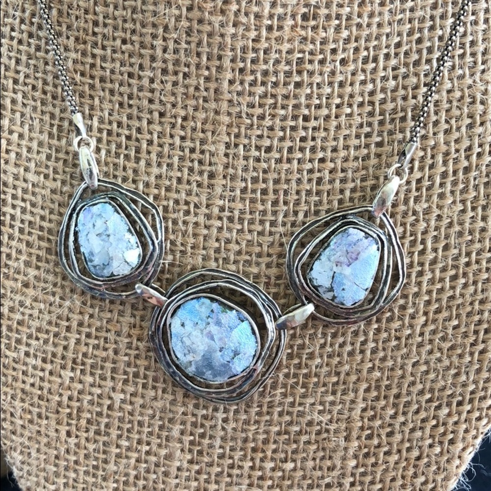 🌹Roman Glass Necklace 🌹